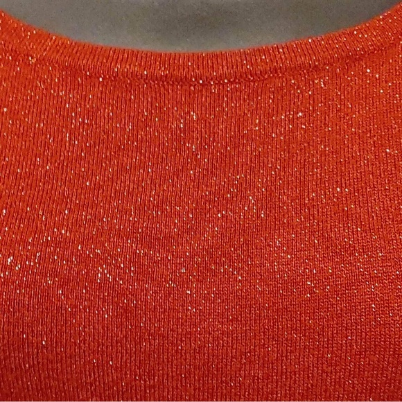 Reitmans Sparkly Red top - Picture 3 of 3